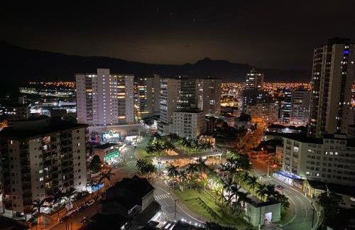 Apto com lazer completo, piscina, ar, mercadinho e pet friendly a 1 min da praia - Photo 25