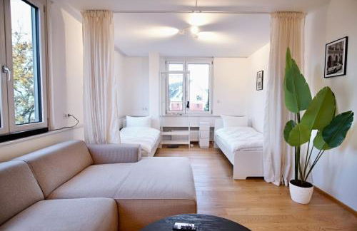 2,5 Zi Design Apt near Porsche Museum with Beamer, Netflix, PS5 - Foto 18