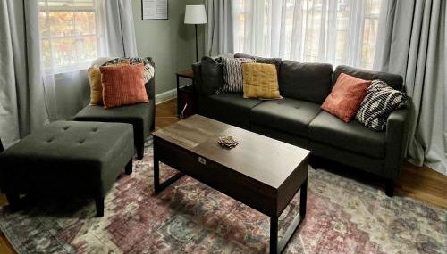 Classy Catch - Photo 4