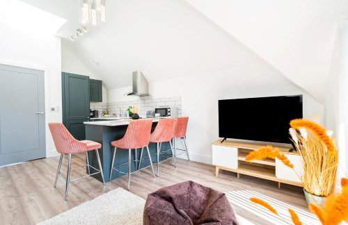 Superb Top Floor 1-Bedroom Flat With Charming Two Balconies - Foto 16