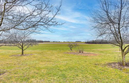 Auburn Finger Lakes Farmhouse with Open Views! - Foto 31