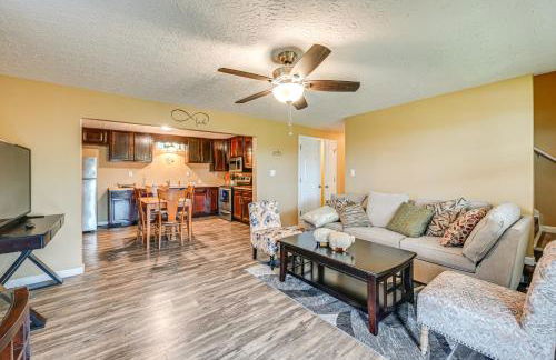 6 Mi to Lake Liberty Pet-Friendly Home with Yard - Foto 3