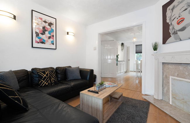 Stylish Three Bedroom House With Garden in Birmingham Suburb - Foto 23