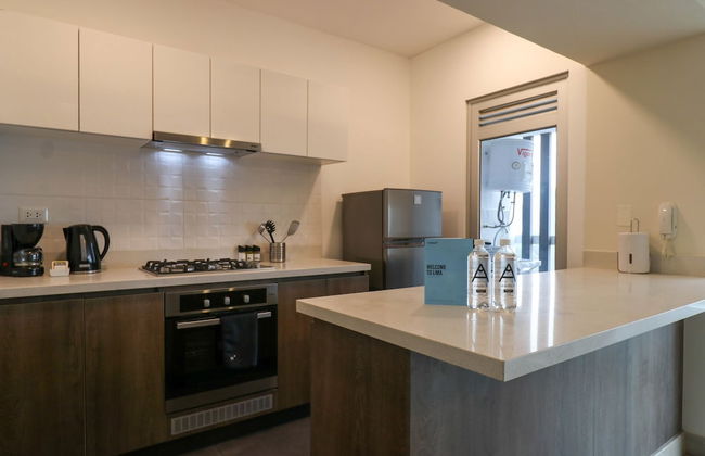 w Majestic 2BR w Modern Balcony in Miraflores - Photo 11