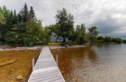 Lakeshore Lovely - Foto 1