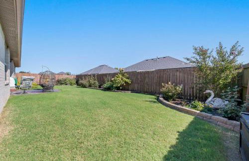 Near Hiking and Biking Convenient Home in Rogers! - Foto 23