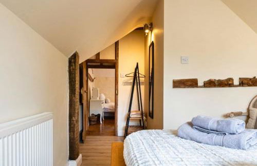 Poppy Cottage - Cosy 2 Bedroom, Perfect for Family! - Photo 20