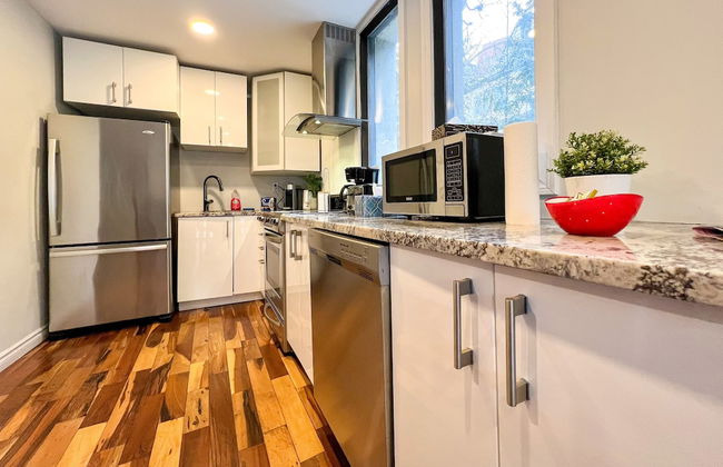 Chic Townhome with Garage Dt MTL - Foto 11