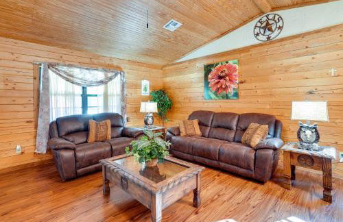 Kilgore Gem Pet-Friendly Cabin with Duck Pond! - Foto 4