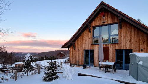 TOP moderne FeWo - Alpakahof zum Himmelreich, traumhafte Lage, Terrasse mit Weitblick, kostenfreier Parkplatz, Nähe Kurklinik, optional Sauna - Foto 3