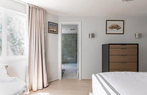 Spacious Central Kirkland Gem with Deck Near Google - Foto 30