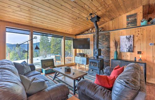 2 Mi to St Marys Glacier Modern Cabin with Hot Tub - Foto 1