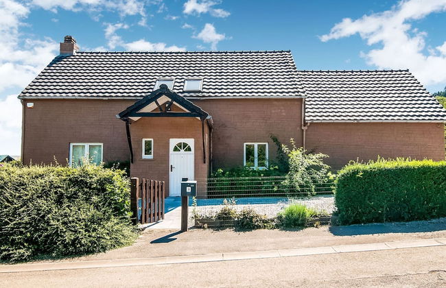 Enticing Holiday Home in Treignes near Forest - Foto 1