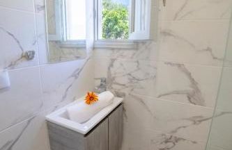 Antigone’s garden - Photo 9