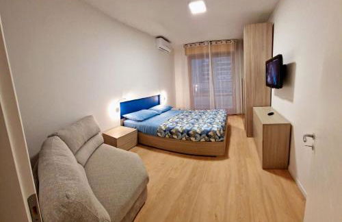 Naples Stay Inn - close to metro & all connections - Photo 10