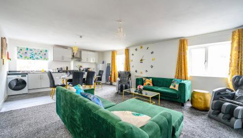 F1TR Luxurious & Comfy Stay - Foto 2