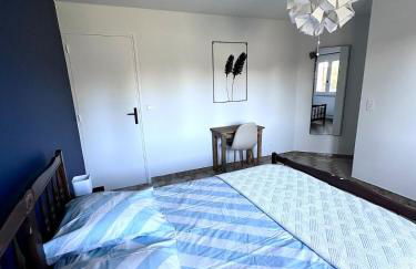 Les Grillons Maison cozy avec grand jardin - Foto 7