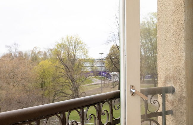 2ndhomes Cozy 2BR Home w Balcony & Sauna - Foto 16