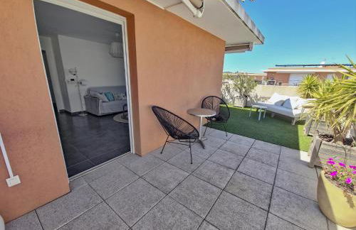 Rooftop du Lavandou - terrace and pool - Foto 23