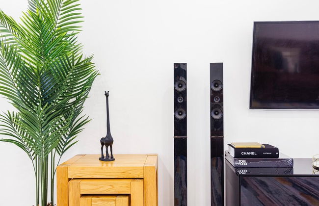 Luxurious - Pool Table - Games Room - Free Parking - Photo 64