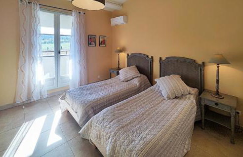 Awesome Home In Saint-Laurent-De-La-Ca - Foto 18