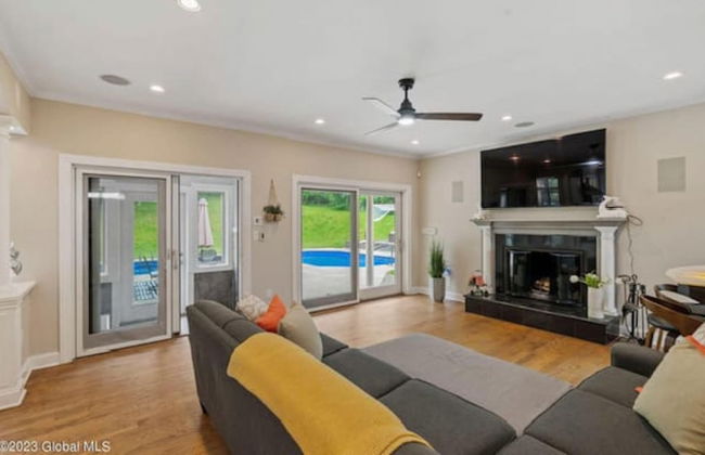 Secluded Lux Mansion Pool Home With Amazing Views - Foto 6