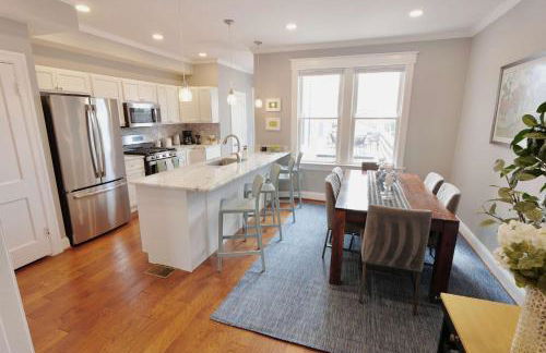 Taylor St Townhouse - Private Parking - Foto 2