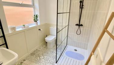 Carlton House - Photo 4