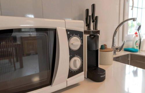 TurAlmeria - Casa Tranquila con Jardín y Aparcamiento privado - Foto 20