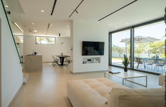 Aethra Grand- Luxury 5-bed Villa 850m From Beach - Foto 26