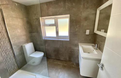 Luxury 5 Bedrooms House in Milton Keynes - Foto 51