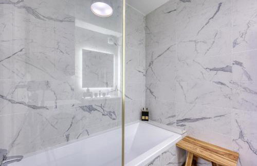 Les Lumières du Cinquième , 2 chambres , clim , wifi , Cap3000 à pied , parking - Foto 11