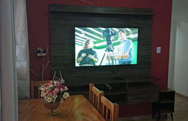 Caminho das Cataratas Casa com quintal e garagem - Foto 2