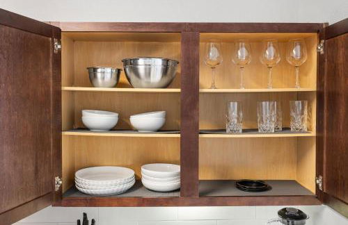 Chic 1BR Frisco Stay, King & Sofa, Pool & Gym - Foto 10