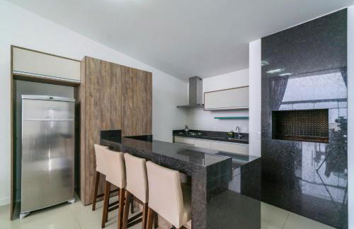 Encantador Apartamento 100m da Praia com vista mar - Foto 41