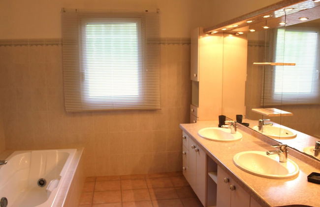 Luxe Villa With Pool in Lorgues - Foto 15