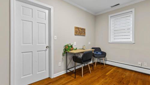 New England Nest - Modern 2BR Home with EV Charger - Foto 5