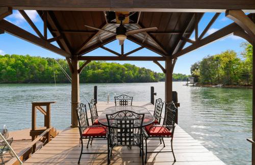 Lake Escape to an Elegant 4 Br Home 3 bath Home - Foto 65