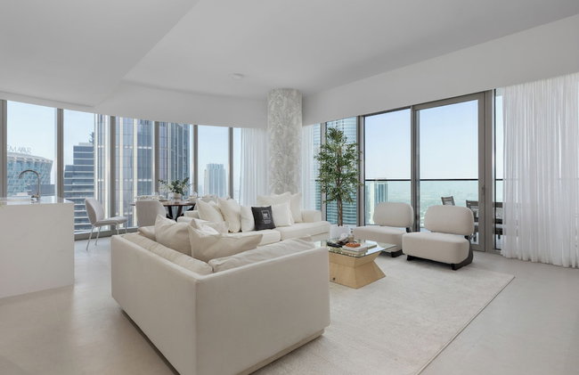 Maison Privee Sky-High Elegance w/ Unrivaled Burj Khalifa Views - Foto 31