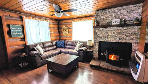 Charming Log Cabin in Tall Pines w Large Deck - Foto 2