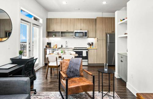 Luxurious New Unit 1Bd1Ba Pool, Golf Sim - Foto 8