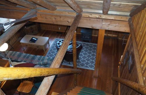 The Crystalaire Cabin - Charming and Relaxing! - Photo 21