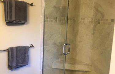 Whitefish Home, 3 BED 2 BATH, Sleeps 7, Hot Tub, AC - Foto 13