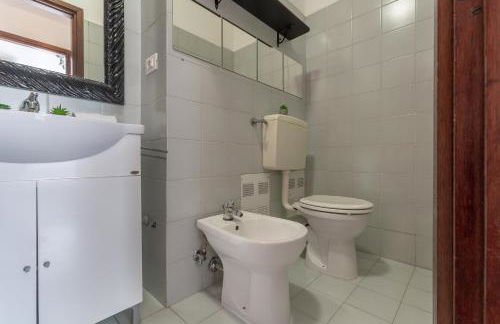 GuestHost - Pontelagoscuro Huge & Residential Apartment - Foto 15