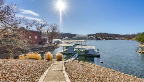 Family Home with Private Dock on Lake of the Ozarks! - Foto 2
