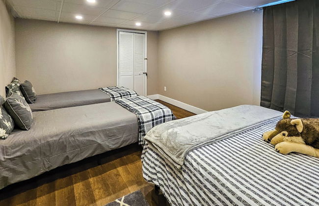 Pond Place by Avantstay Game Room, Deck, Fire Pit - Photo 2