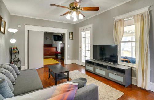 Snowmobile Trail On-Site Lakefront Mound Apt! - Foto 4