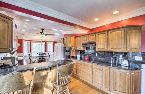 Damascus Home with Fire Pit and Views, Walk to Shops! - Foto 11