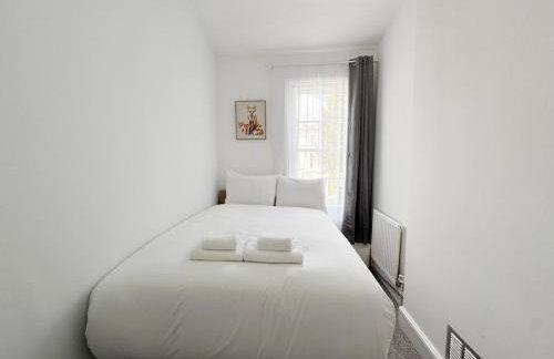 Prime Central London 2-Bed by Shops & Transport - Foto 22