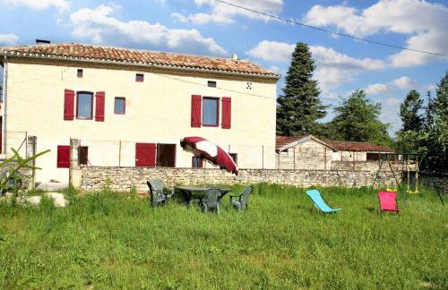 Maison chaleureuse à Lalbenque avec jardin clôturé - Photo 2